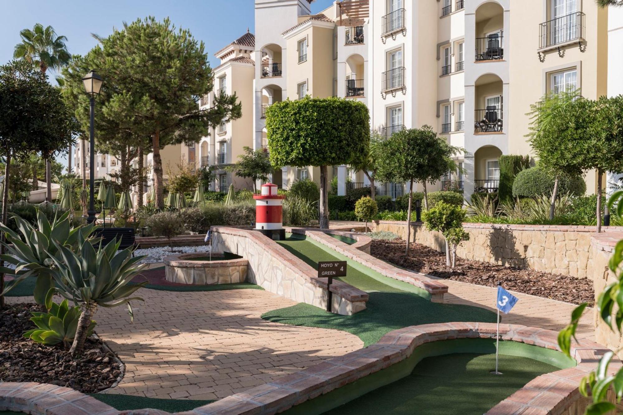 Marriott's Playa Andaluza, A Marriott Vacation Club Resort Estepona Esterno foto