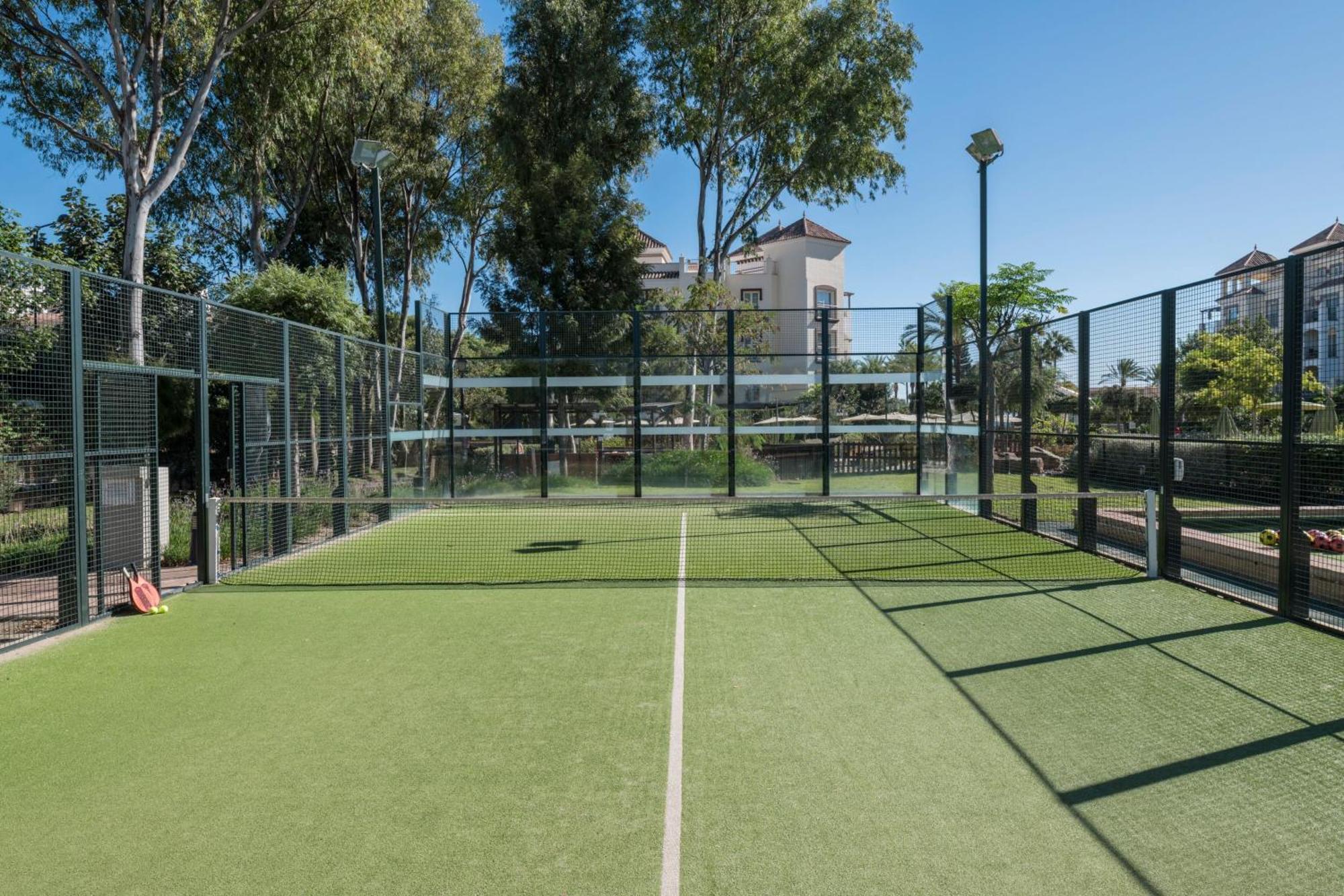 Marriott's Playa Andaluza, A Marriott Vacation Club Resort Estepona Esterno foto