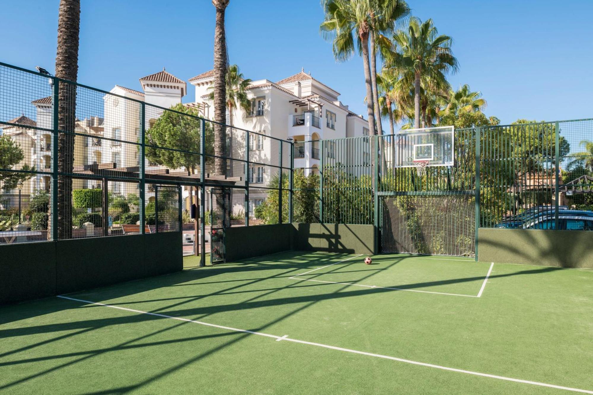 Marriott's Playa Andaluza, A Marriott Vacation Club Resort Estepona Esterno foto
