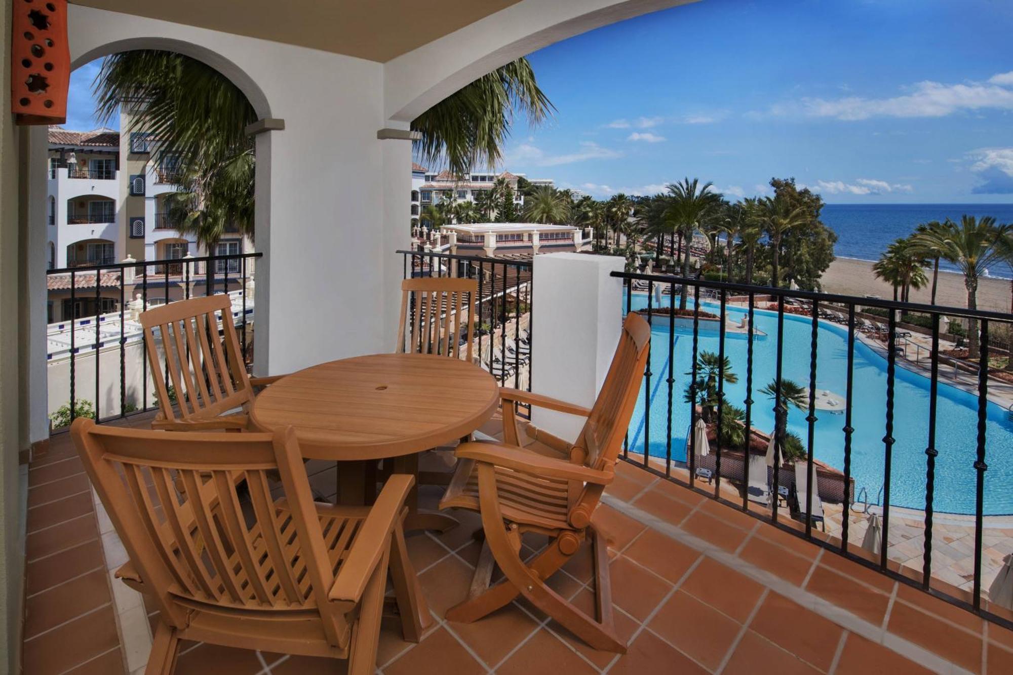 Marriott's Playa Andaluza, A Marriott Vacation Club Resort Estepona Esterno foto