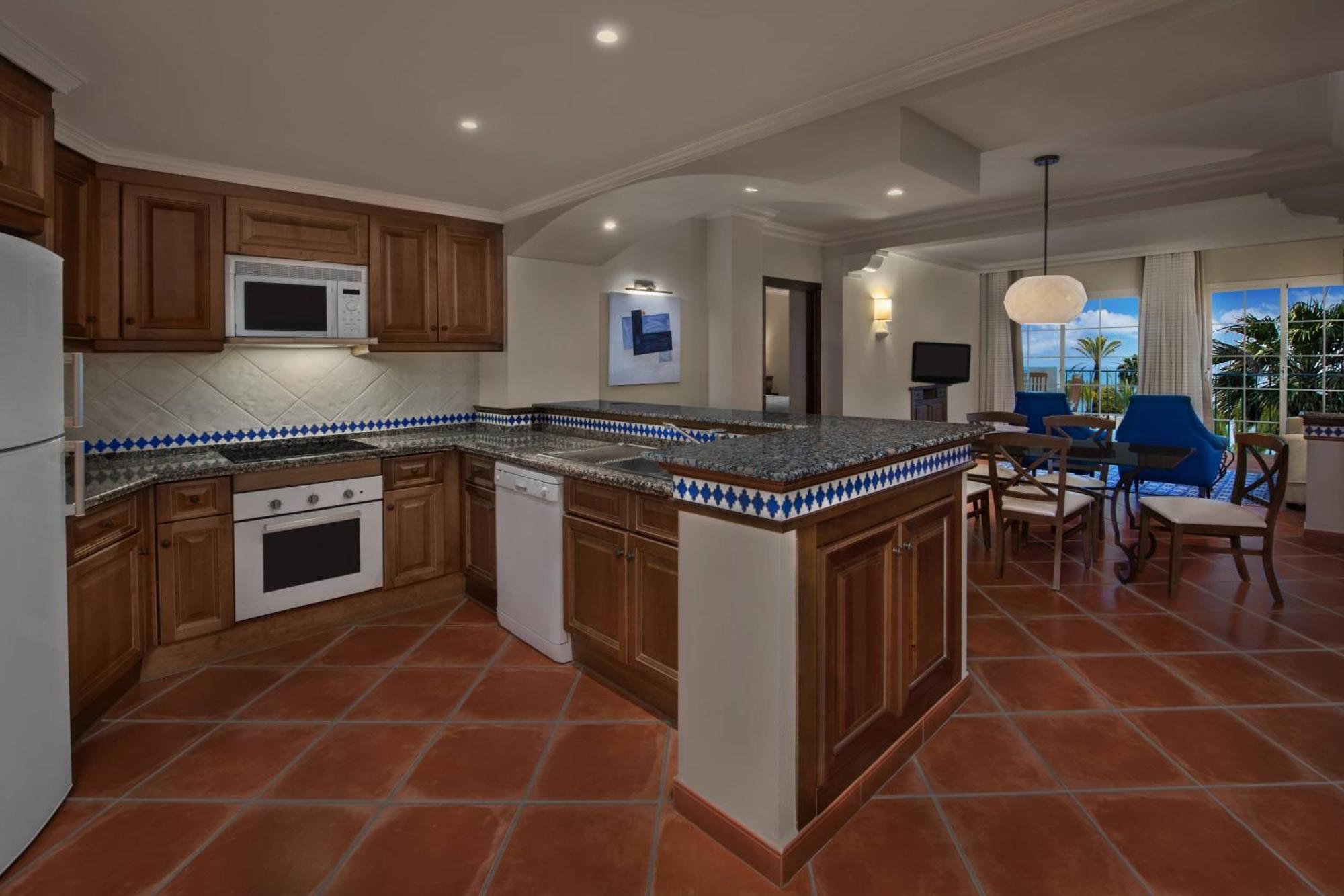 Marriott's Playa Andaluza, A Marriott Vacation Club Resort Estepona Esterno foto