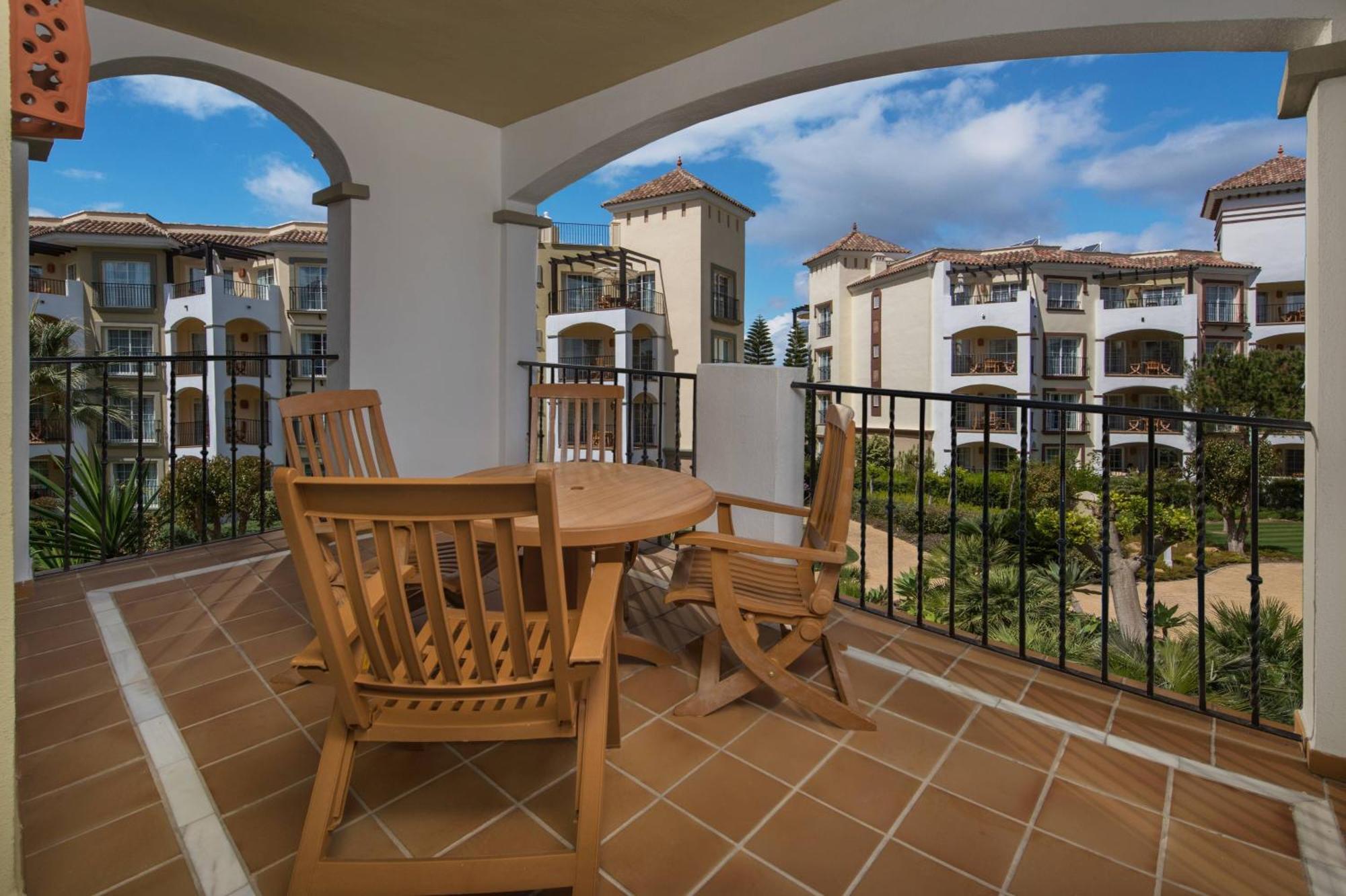Marriott's Playa Andaluza, A Marriott Vacation Club Resort Estepona Esterno foto